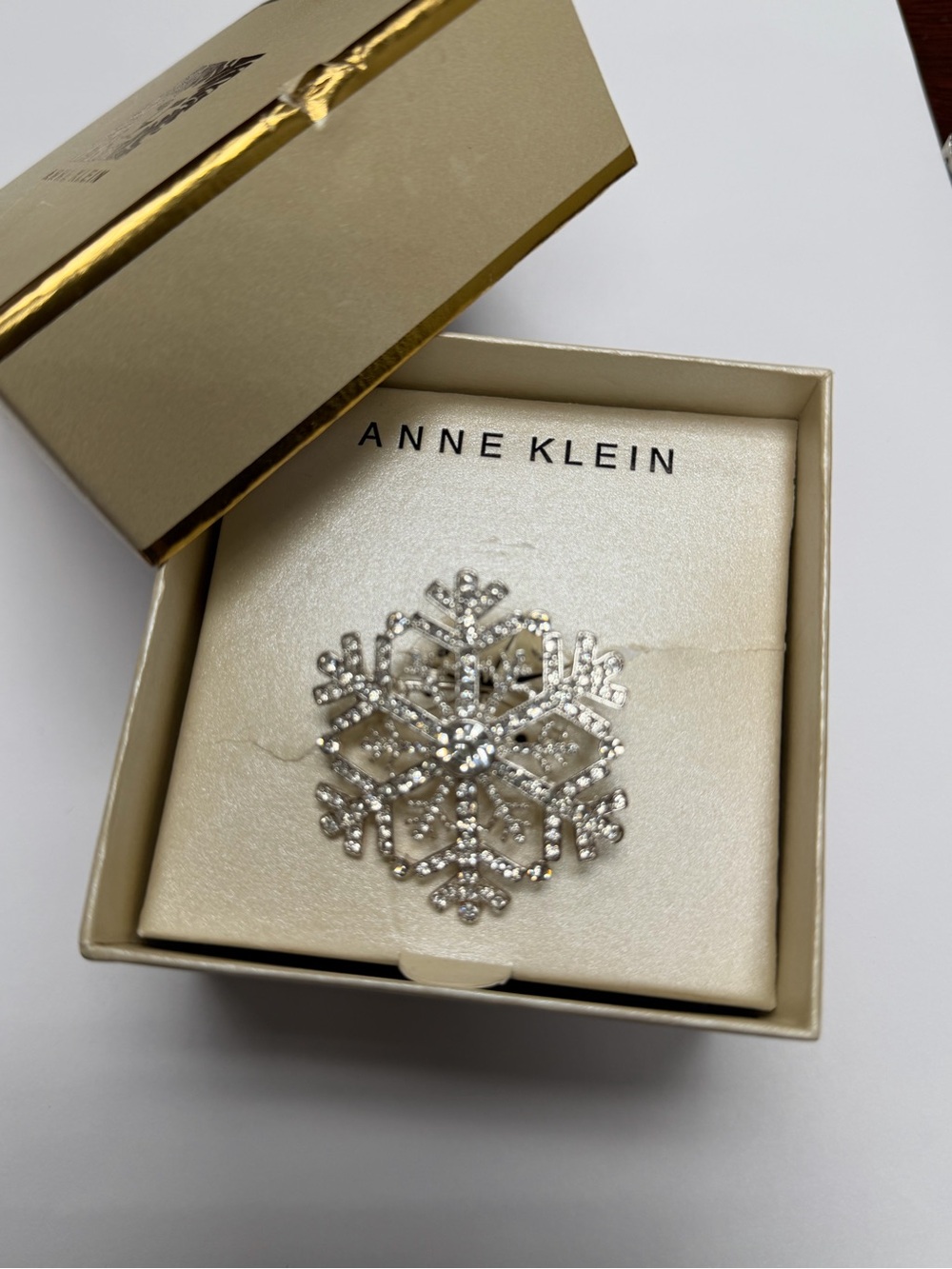 Anne Klein Silver-Tone ❄️ Snowflake Brooch
